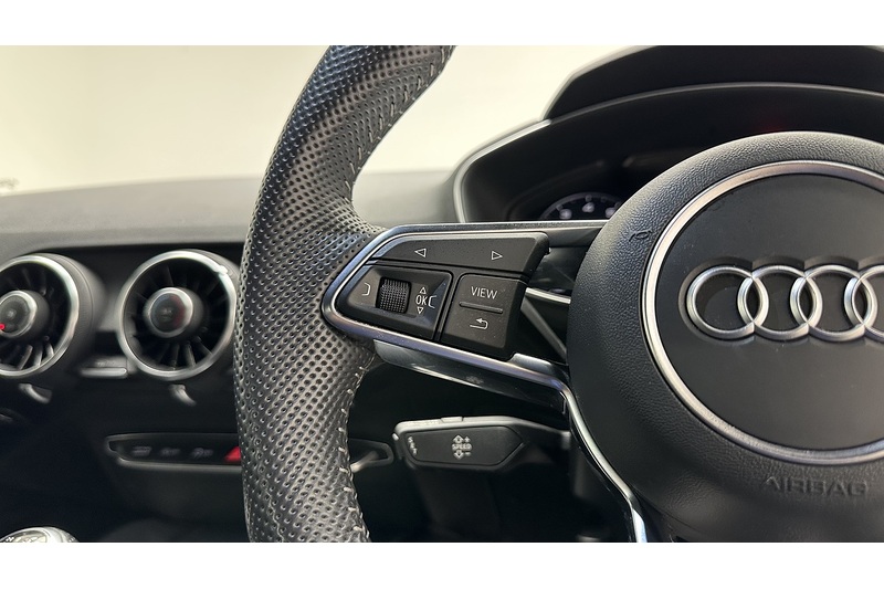 Audi TT TFSI S line - U2942