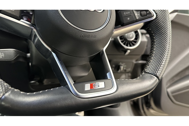 Audi TT TFSI S line - U2942