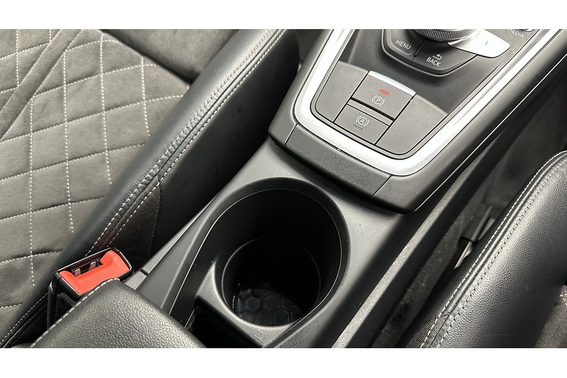 Audi TT TFSI S line - U2942