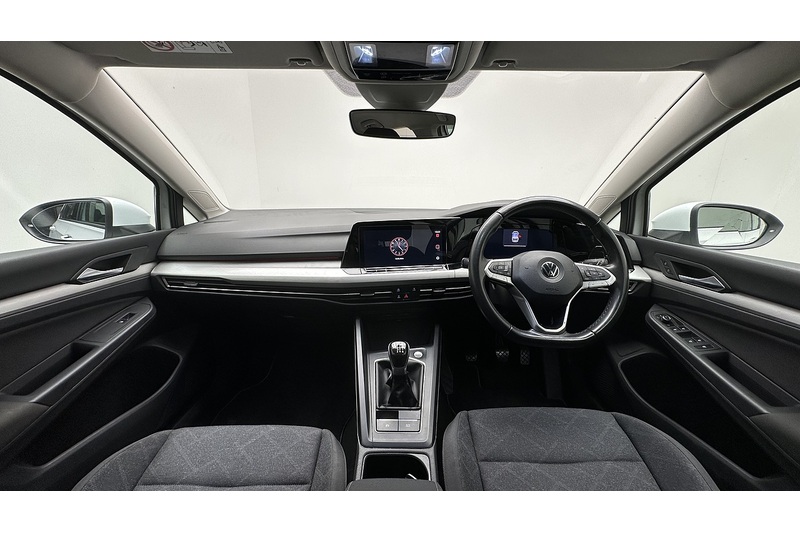 Volkswagen Golf TSI Life - U2955