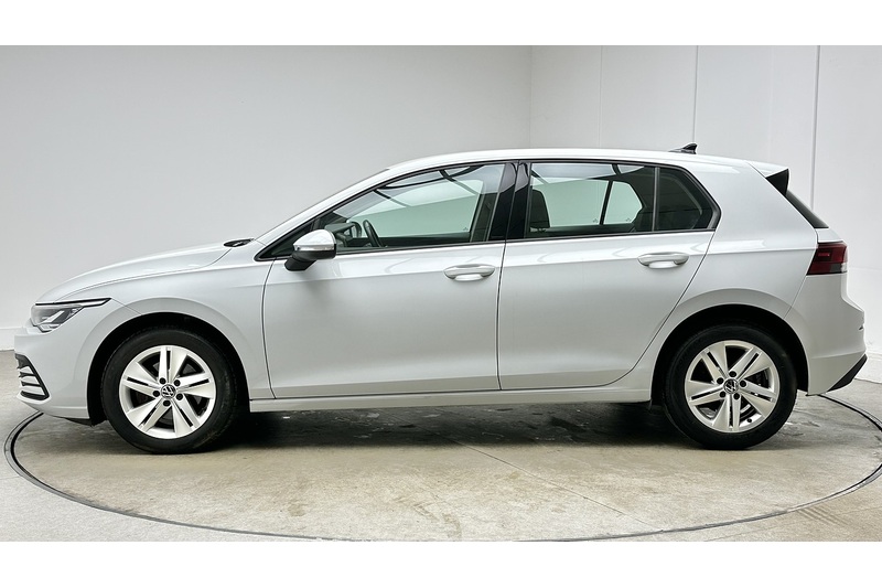 Volkswagen Golf TSI Life - U2955