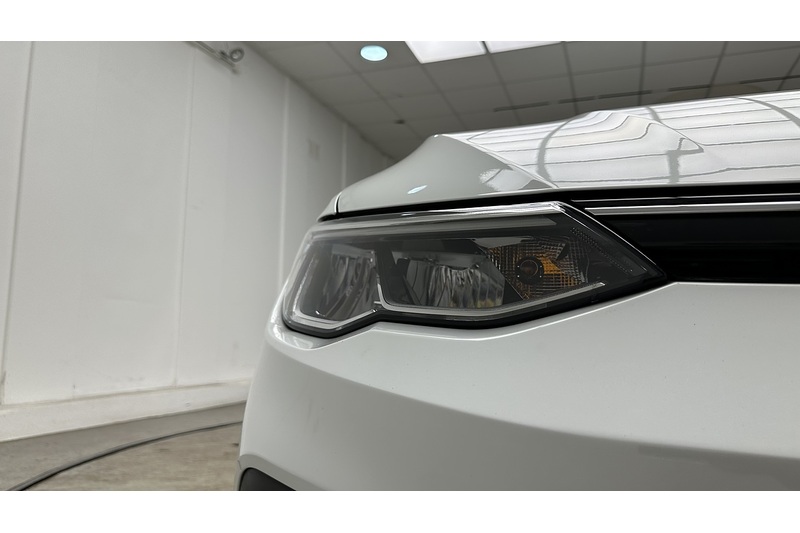 Volkswagen Golf TSI Life - U2955