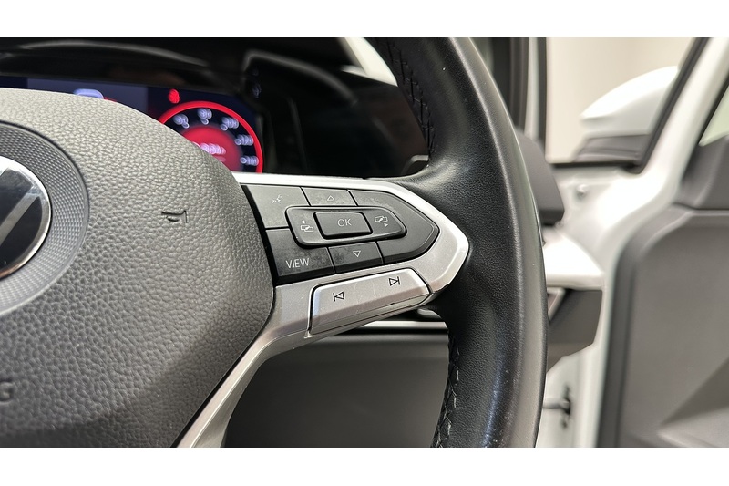 Volkswagen Golf TSI Life - U2955