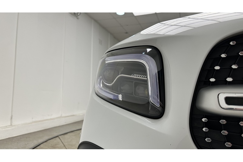 Mercedes-Benz GLB GLB220d AMG Line - U2957