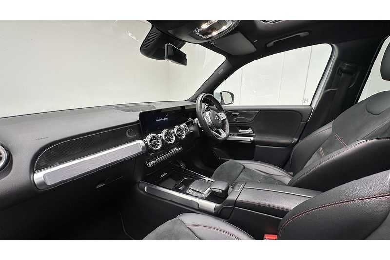 Mercedes-Benz GLB GLB220d AMG Line - U2957