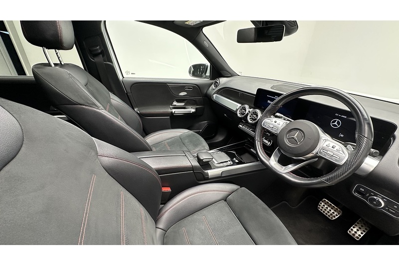 Mercedes-Benz GLB GLB220d AMG Line - U2957