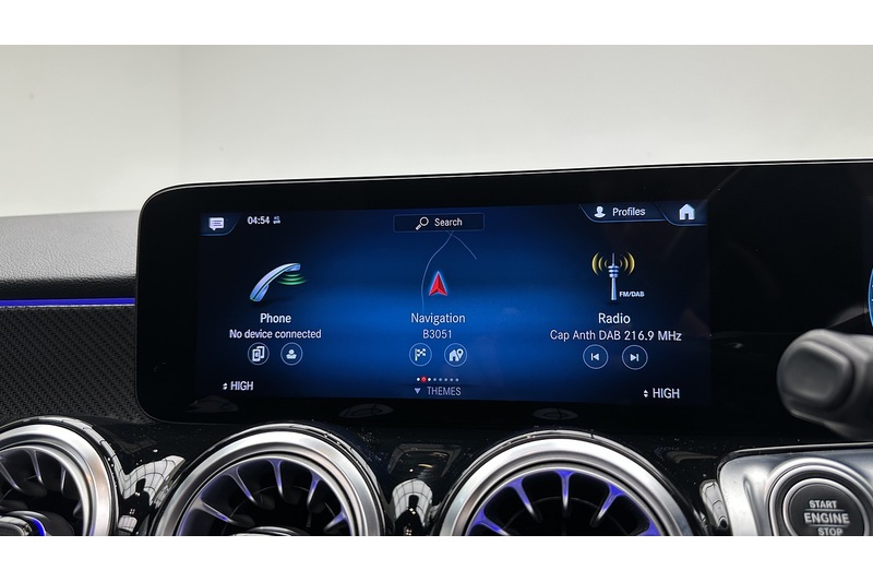 Mercedes-Benz GLB GLB220d AMG Line - U2957