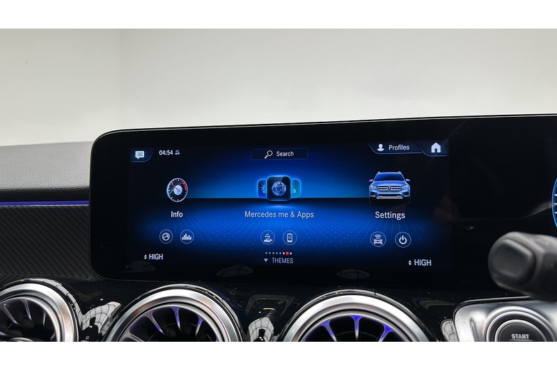 Mercedes-Benz GLB GLB220d AMG Line - U2957