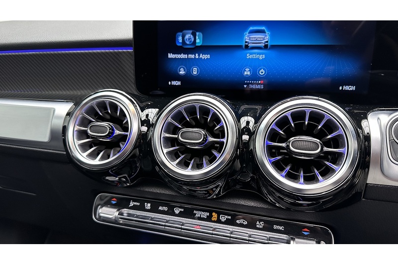 Mercedes-Benz GLB GLB220d AMG Line - U2957