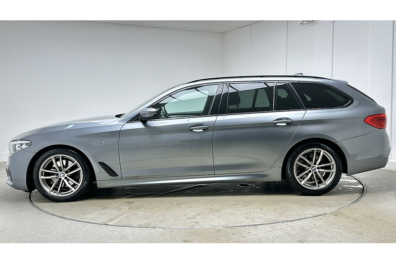 BMW 5 Series 520d M Sport - U2958