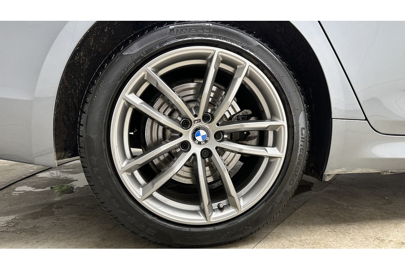 BMW 5 Series 520d M Sport - U2958