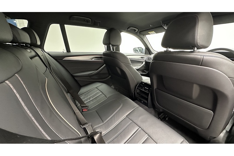BMW 5 Series 520d M Sport - U2958