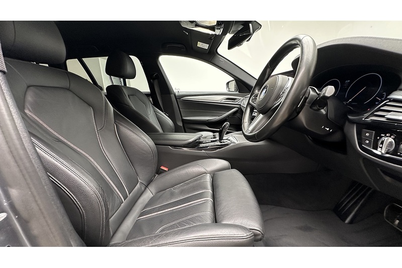 BMW 5 Series 520d M Sport - U2958