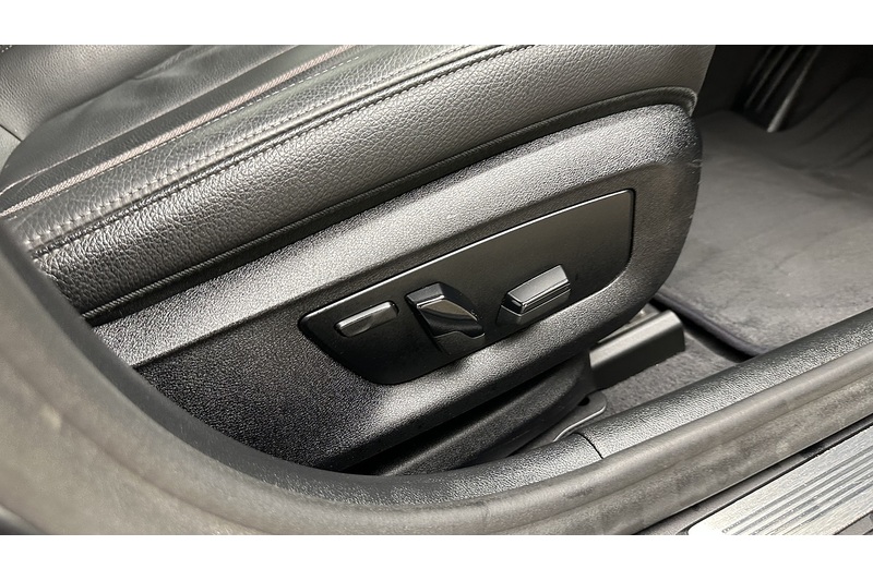 BMW 5 Series 520d M Sport - U2958