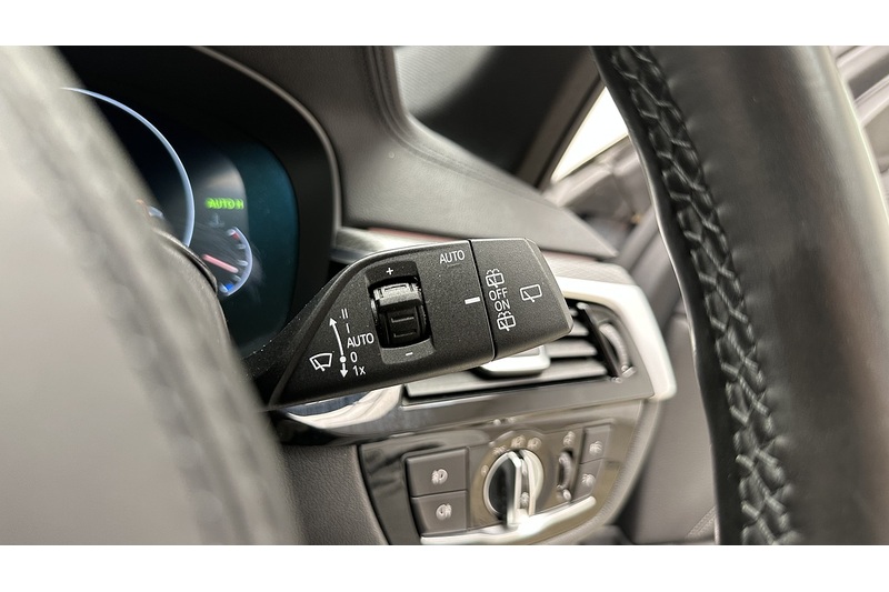 BMW 5 Series 520d M Sport - U2958