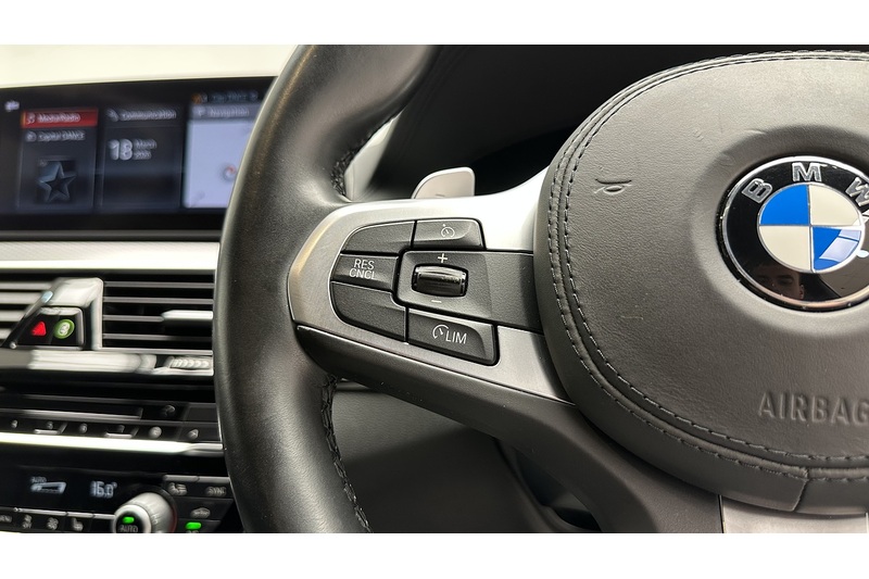 BMW 5 Series 520d M Sport - U2958