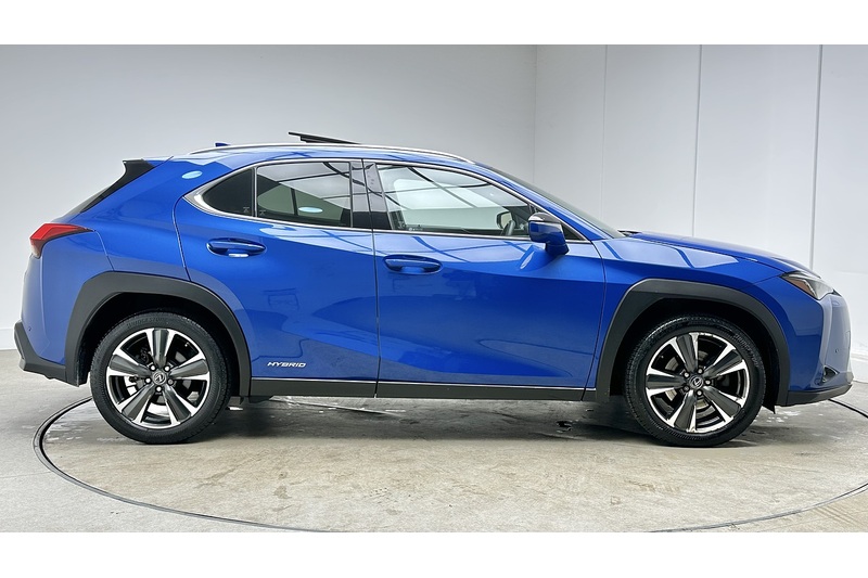 Lexus UX 250h Takumi - U2959