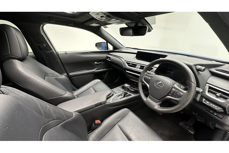 Lexus UX 250h Takumi - U2959