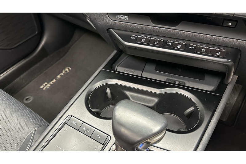 Lexus UX 250h Takumi - U2959