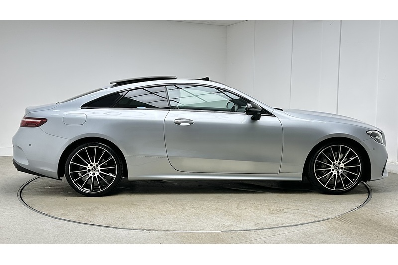 Mercedes-Benz E Class E300h MHEV AMG Line Night Edition - U2960