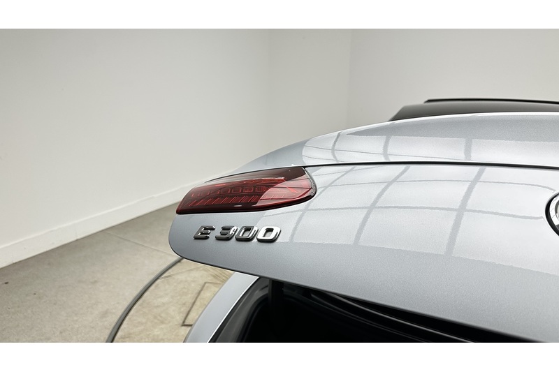 Mercedes-Benz E Class E300h MHEV AMG Line Night Edition - U2960
