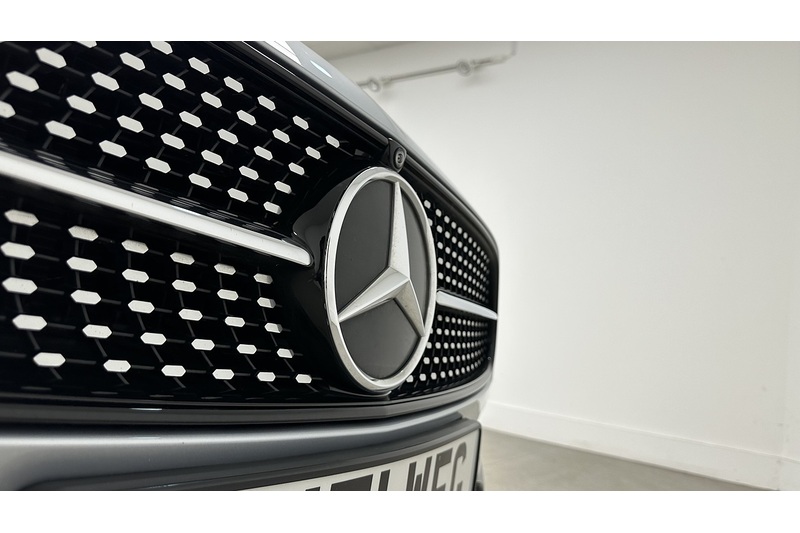 Mercedes-Benz E Class E300h MHEV AMG Line Night Edition - U2960