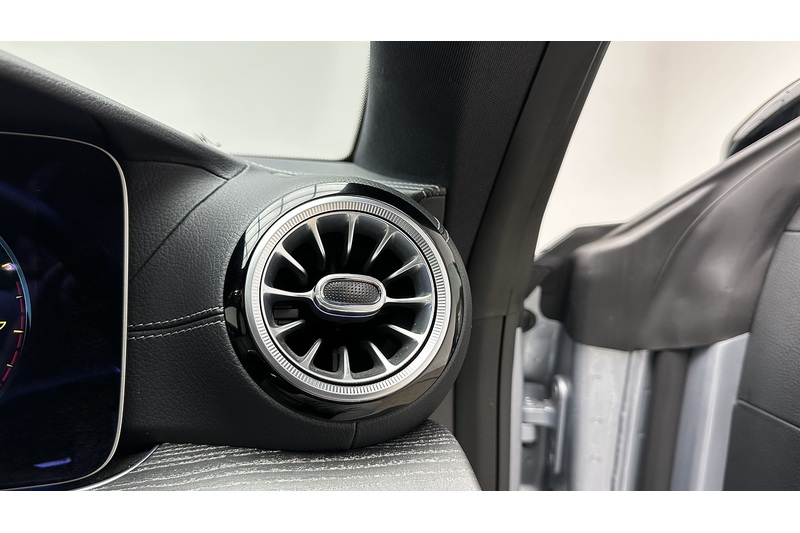 Mercedes-Benz E Class E300h MHEV AMG Line Night Edition - U2960