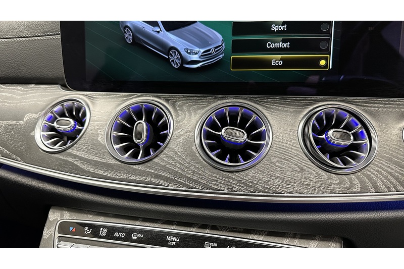 Mercedes-Benz E Class E300h MHEV AMG Line Night Edition - U2960