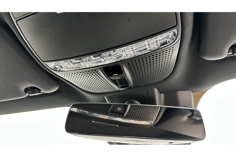 Mercedes-Benz E Class E300h MHEV AMG Line Night Edition - U2960