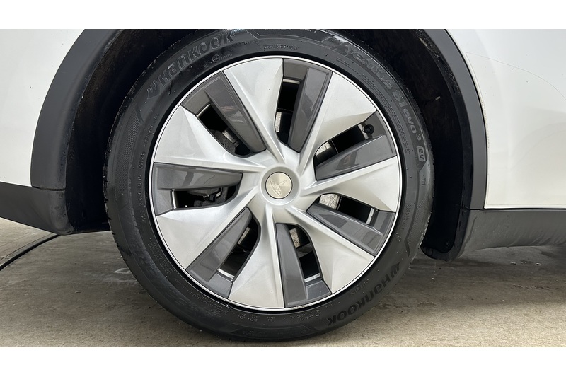 Tesla Model Y  - U2968