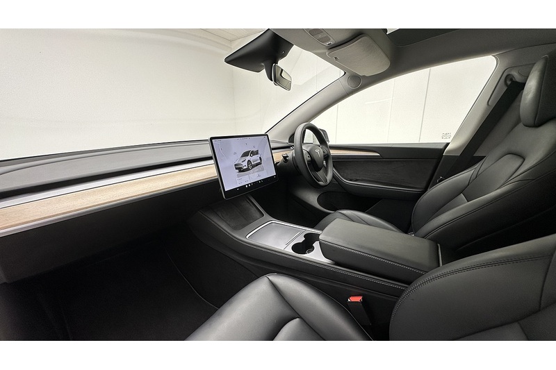Tesla Model Y  - U2968