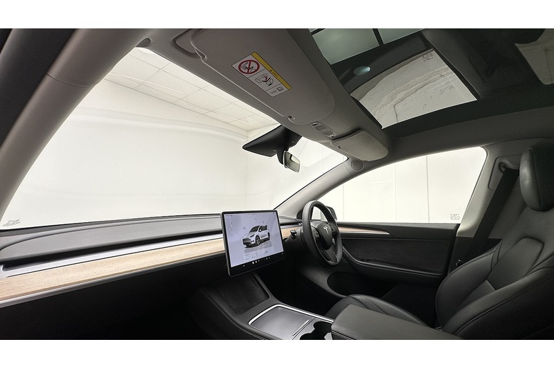 Tesla Model Y  - U2968