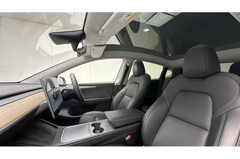 Tesla Model Y  - U2968