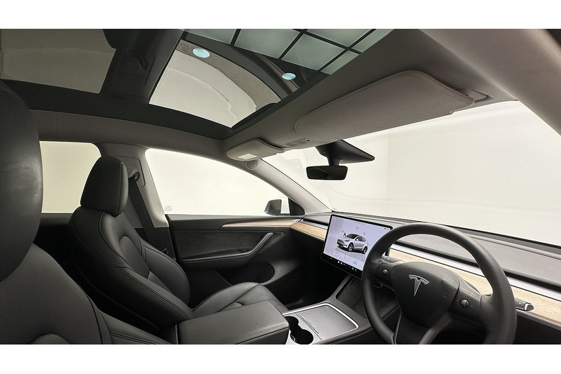 Tesla Model Y  - U2968