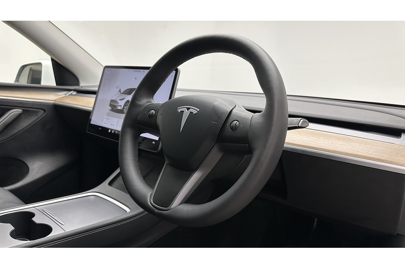 Tesla Model Y  - U2968