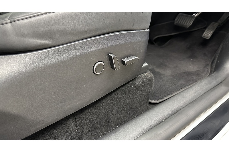 Tesla Model Y  - U2968