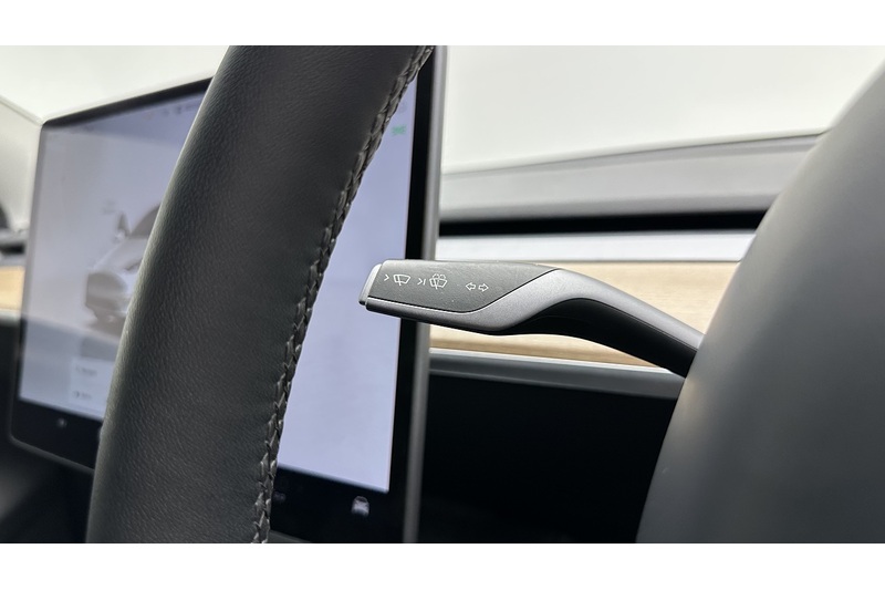 Tesla Model Y  - U2968