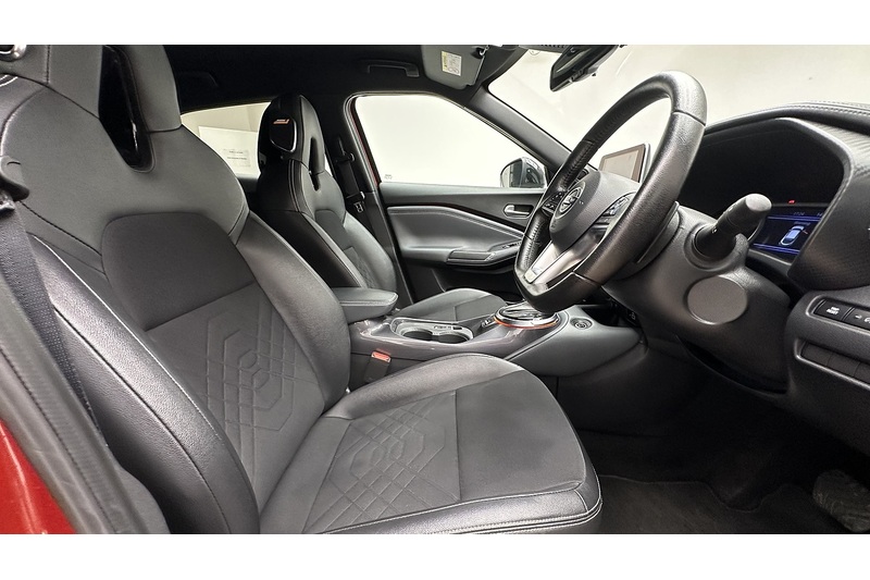 Nissan Juke DIG-T Tekna - U2975