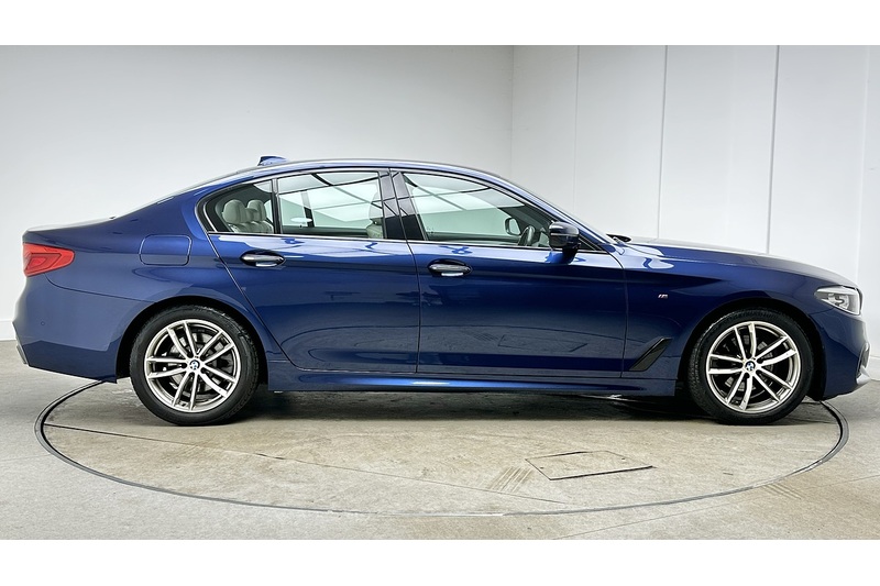 BMW 5 Series 520d M Sport - U2976