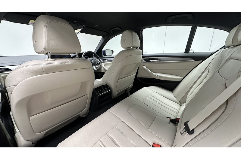 BMW 5 Series 520d M Sport - U2976