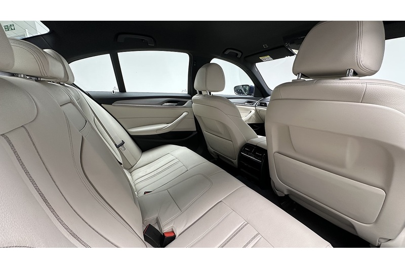 BMW 5 Series 520d M Sport - U2976