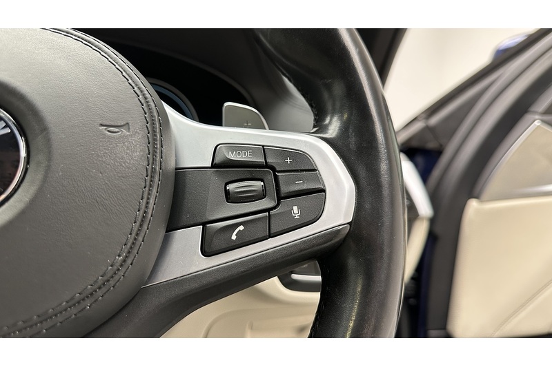 BMW 5 Series 520d M Sport - U2976