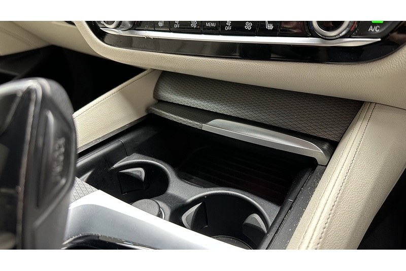BMW 5 Series 520d M Sport - U2976