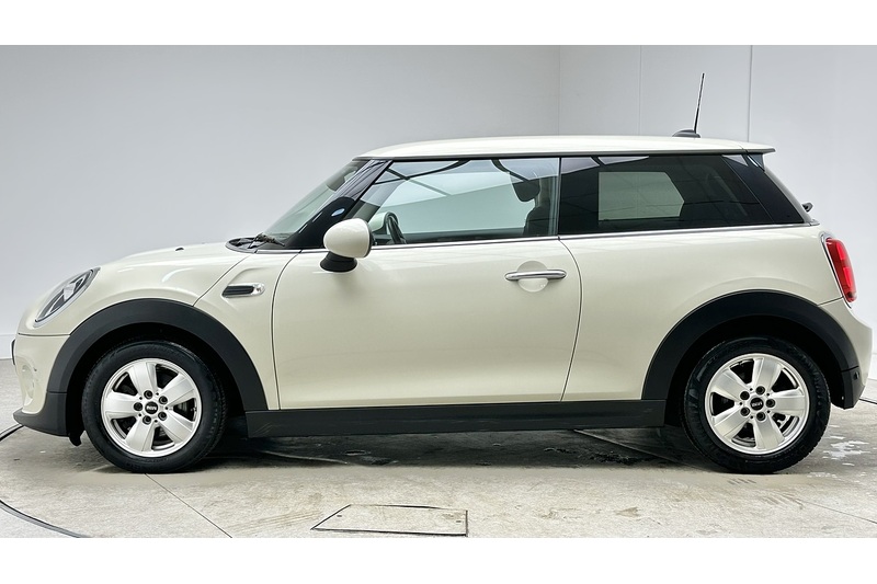 MINI Hatch One - U2978