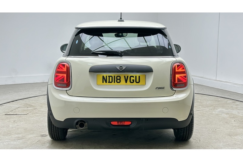 MINI Hatch One - U2978