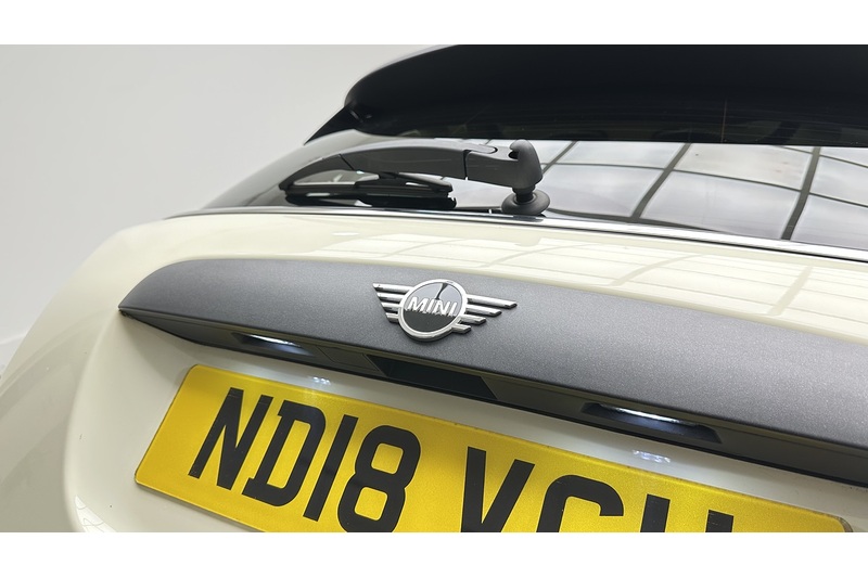 MINI Hatch One - U2978