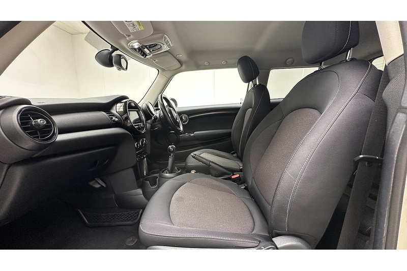 MINI Hatch One - U2978