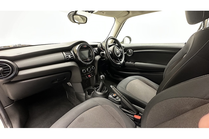 MINI Hatch One - U2978
