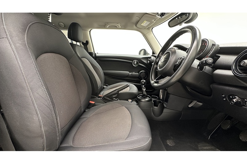 MINI Hatch One - U2978