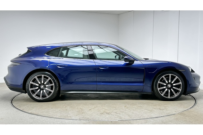 Porsche Taycan Performance Plus - U2980